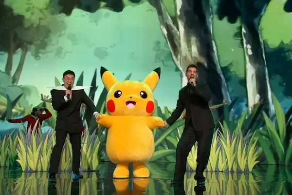 Bowen Yang and Matt Rogers Sing "Gotta Catch 'Em All" at Las Culturistas Culture Awards