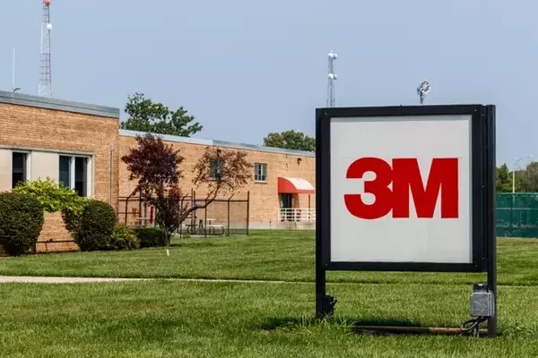 3M: Operational Improvements Amidst Lingering Legal Challenges