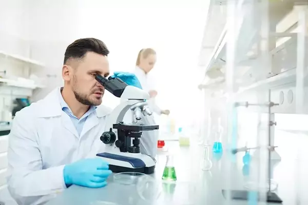 Veradermics Shows Promising Growth in Dermatology Sector
