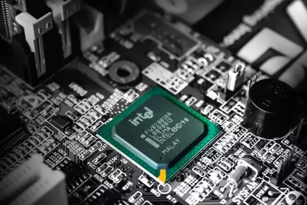 Intel's Growth Trajectory: Beyond Political Endorsements