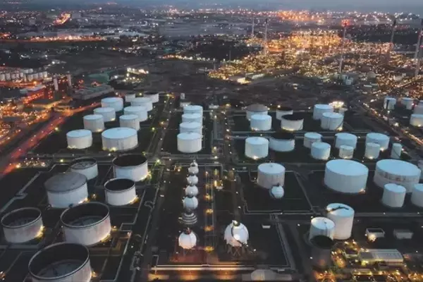 CRAK ETF: Technical Weakness Despite Compelling Valuation in Oil Refiners