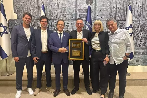 Ofer Mizrahi Diamonds Awarded Israel's Prestigious Outstanding Exporter Honor