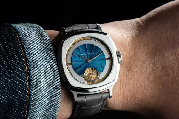 Havid Nagan HN02: A Refined Cushion-Cased Timepiece with Enamel Dial