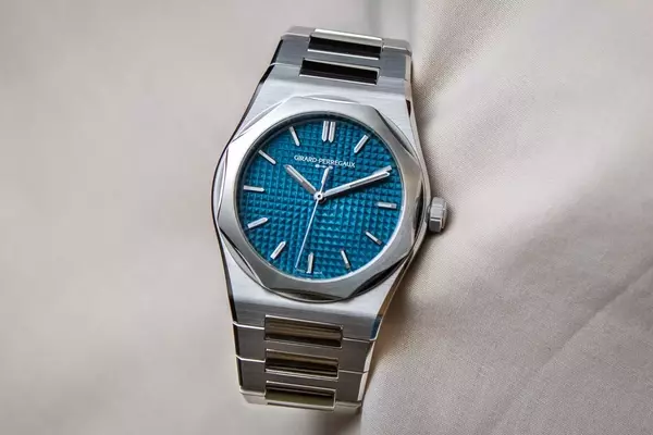 Girard-Perregaux Laureato Fifty: A Refined Evolution of an Icon