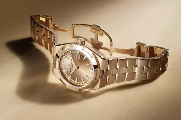 Vacheron Constantin Unveils Two New 34.5mm Overseas Timepieces