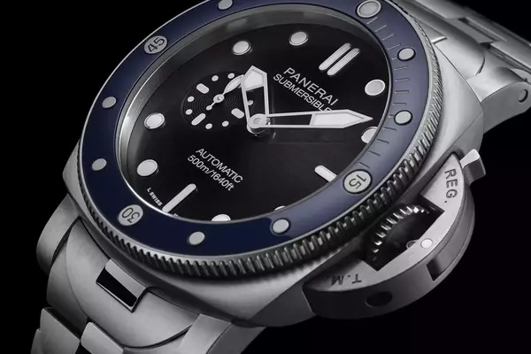 Panerai Unveils the New Submersible PAM01756: A Dive Watch with a Metal Bracelet