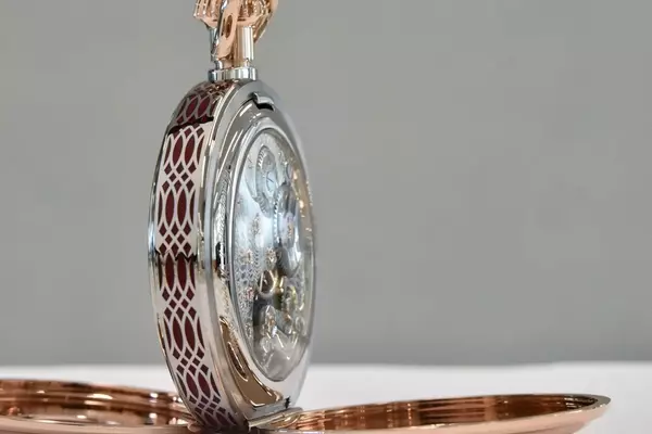 The Evolution and Diverse Styles of Watch Casebacks