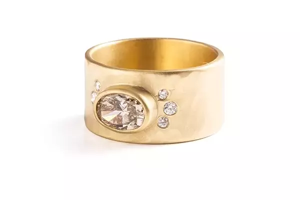 Nine Jewelry Designers Showcase Unique Diamond Creations at Melee Show Collaboration