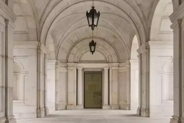 Lisbon's Royal Treasure Museum to Host 2nd Crowns and Tiaras Colloquium