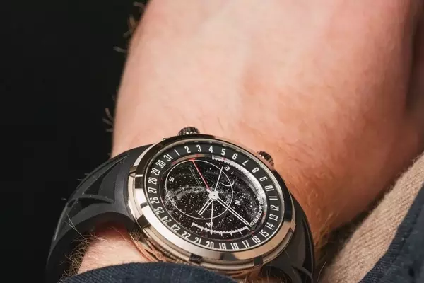 Patek Philippe 6105G-001: A Celestial Masterpiece on the Wrist