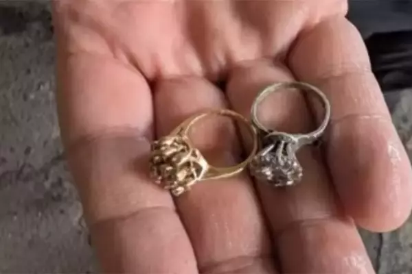 New Yorker's Lost Rings Recovered from Sanitation Truck