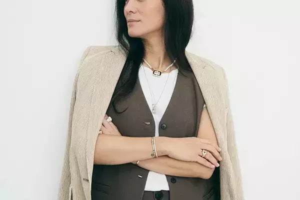 From Intern to Innovator: Amélie Huynh's Journey to Founding Statement Paris
