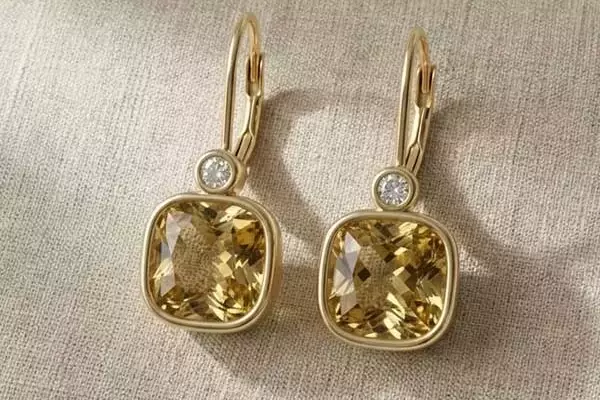 Jewelers Share Emotional Tales of Lost and Recreated Adornments