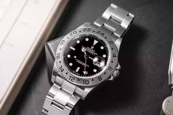 Top 5 Rolex Timepieces from the 1990s: A Blend of Classic Style and Modern Utility
