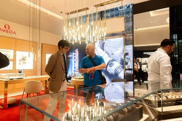 Watch Enthusiasts Gather at Hodinkee Happy Hour in One Vanderbilt