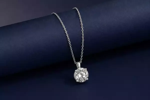 Andre Michael Unveils New Platinum Lab-Grown Diamond Pendant Collection