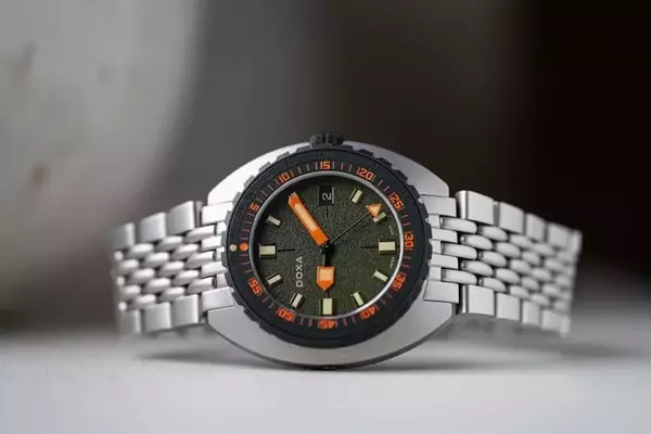 Doxa Sub 300 Beta "Frogger" Military-Inspired Dive Watch