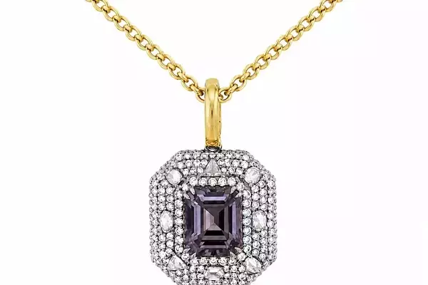 August Jewelry Trends: A Glimpse into the Transitioning Season