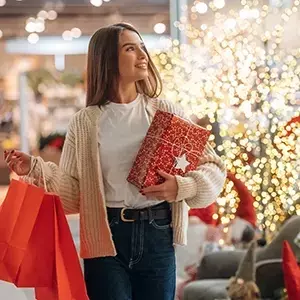 Elevating Holiday Retail: Strategic Tips for the Upcoming Season