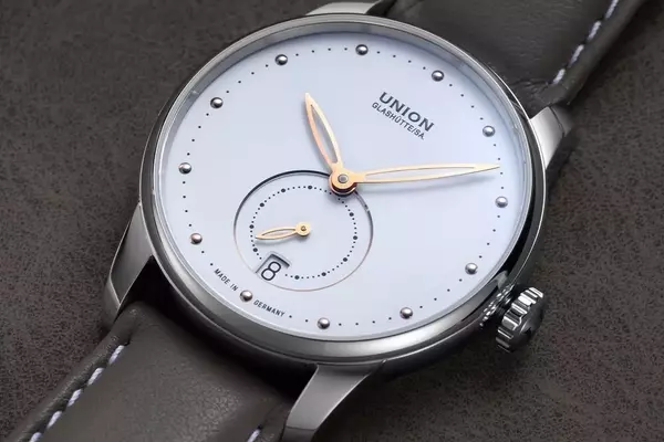 Union Glashütte Introduces Elegant Seris Small Second Timepieces
