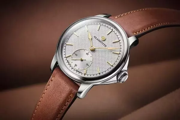 Tutima Glashütte Unveils New Patria Watch: A Fusion of Gold and Titanium
