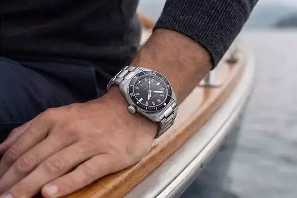 Victorinox Reintroduces Maverick Timepiece with Refined Aesthetics and Enhanced Mechanics