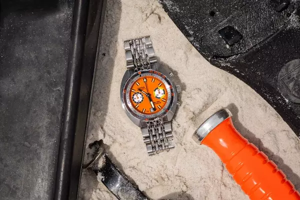 Diving Deep: A Review of the Doxa SUB 200 T-Graph II