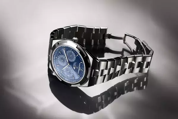 Vacheron Constantin Unveils 30th Anniversary Overseas Perpetual Calendar Ultra-Thin