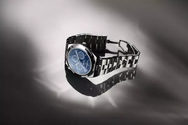 Vacheron Constantin Unveils 30th Anniversary Overseas Perpetual Calendar Ultra-Thin Limited Edition