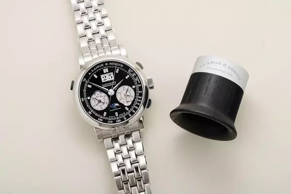 A. Lange & Söhne Datograph Perpetual Calendar: A Diamond-Adorned Evolution with Integrated Bracelet