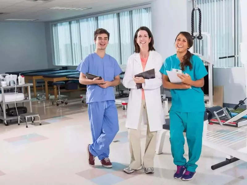 Physical Therapy Assistant Courses in the U.S.: Training, Skills, and Career Information